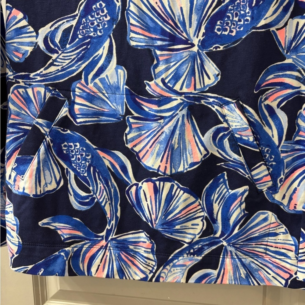 Lilly Pulitzer Women's UPF 50+ Popover In Reel Life - Picture 5 of 5